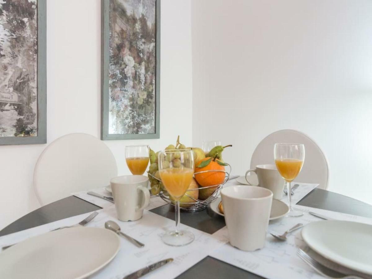 Apartamentos Bolsa Larios Malaga Luaran gambar