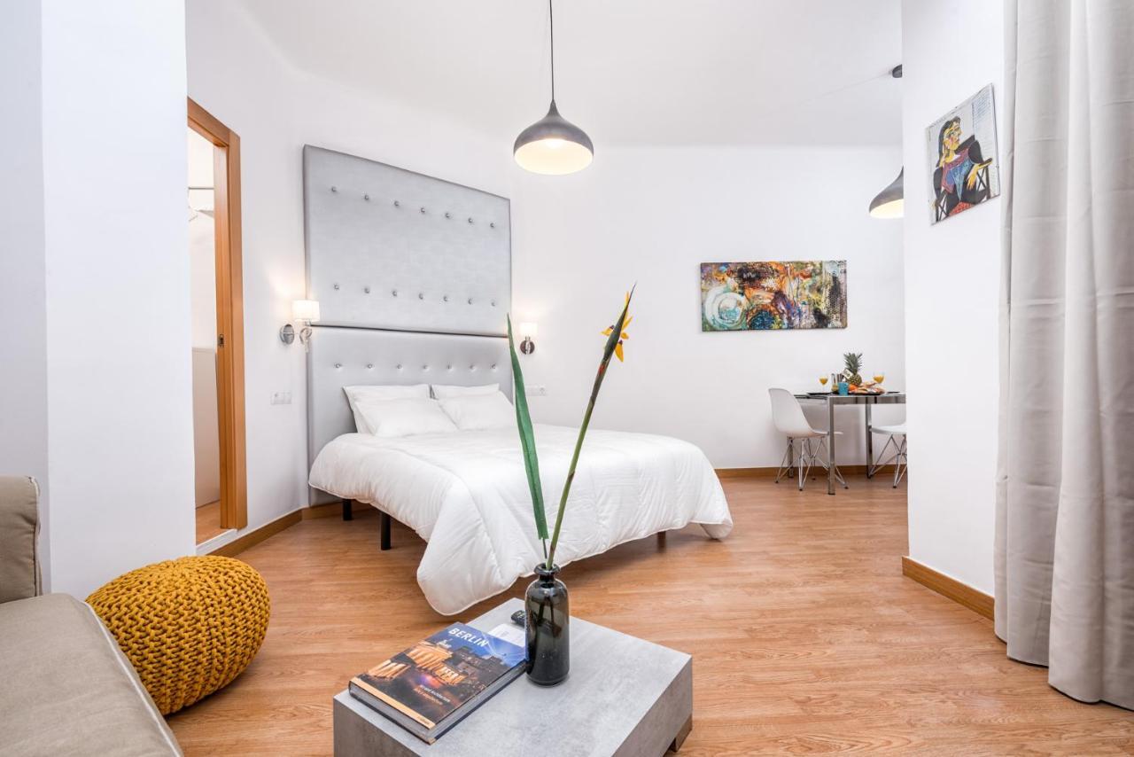 Apartamentos Bolsa Larios Malaga Luaran gambar