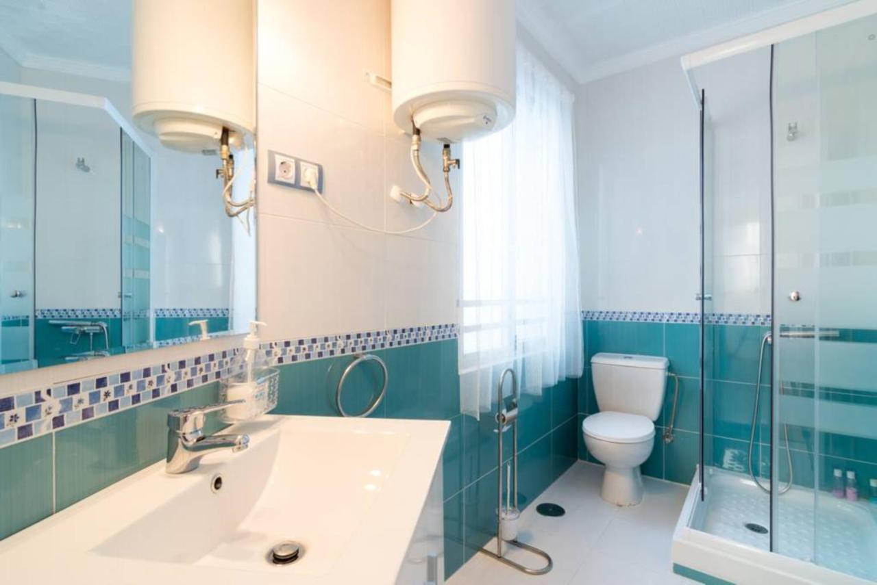 Apartamentos Bolsa Larios Malaga Luaran gambar