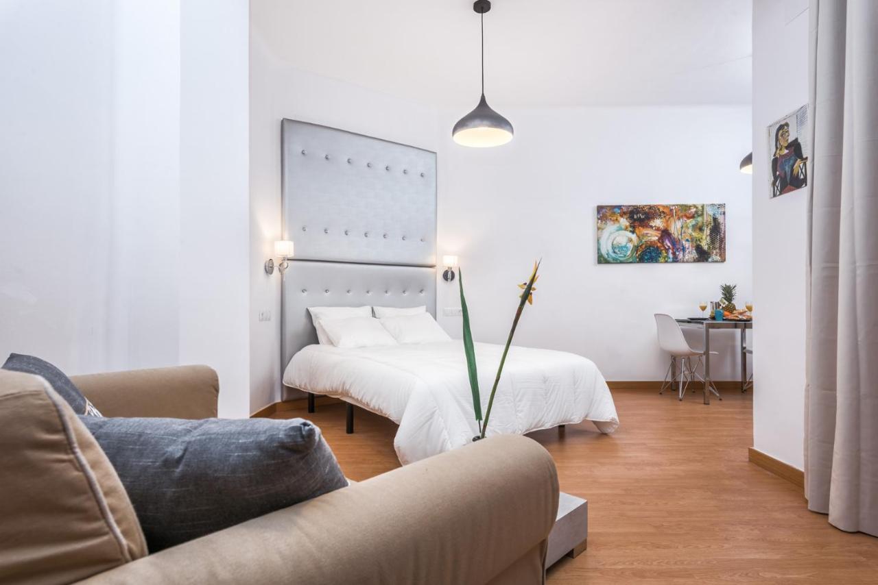Apartamentos Bolsa Larios Malaga Luaran gambar