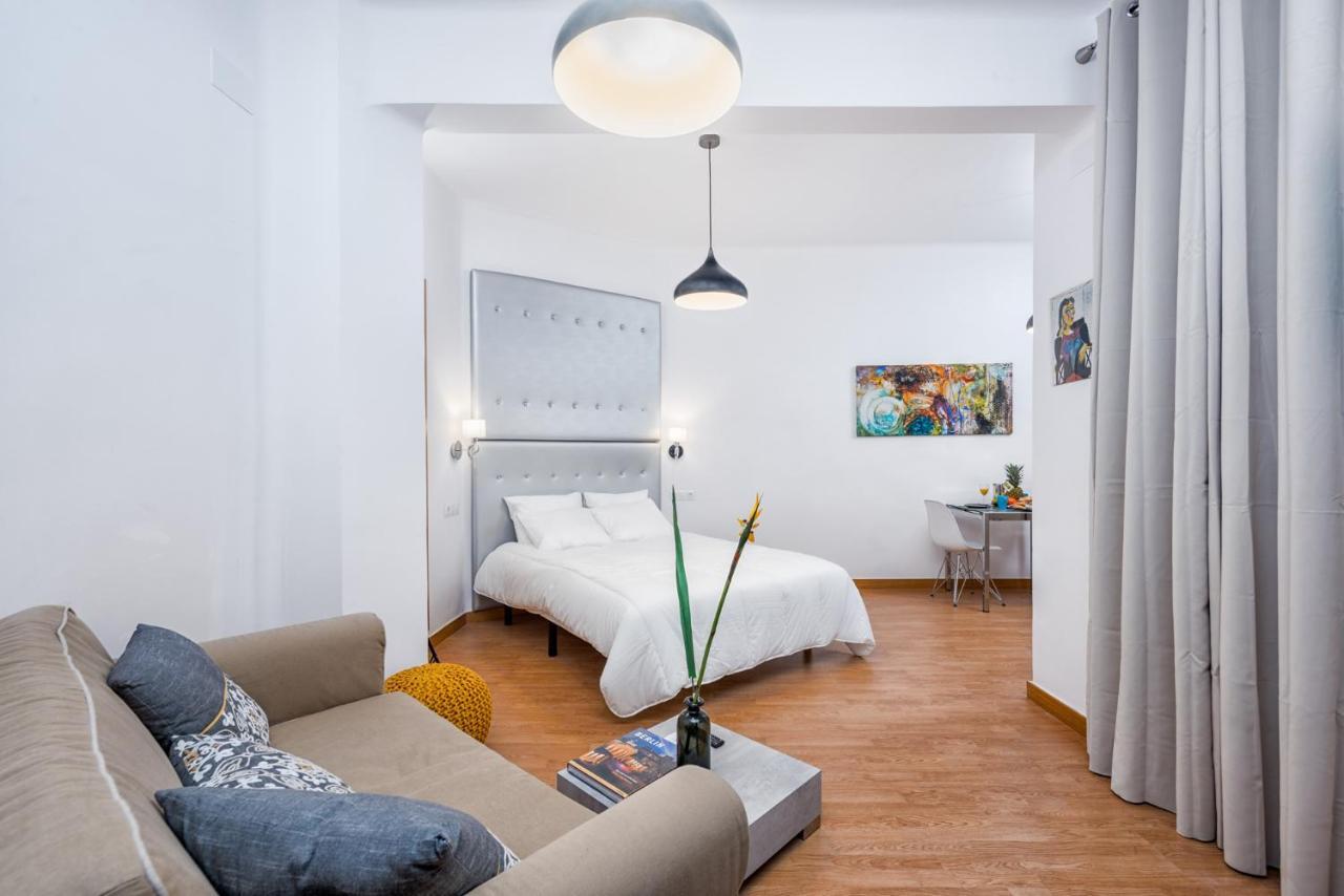 Apartamentos Bolsa Larios Malaga Luaran gambar